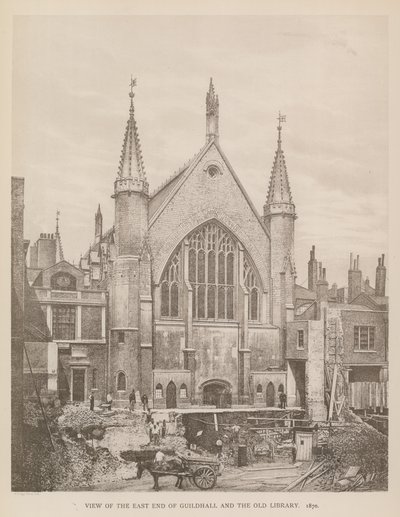 Widok na wschodni kraniec Guildhall w Londynie i starą bibliotekę, 1870 autorstwa English Photographer