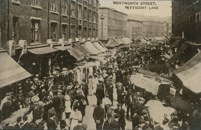 Wentworth Street, Petticoat Lane, Londyn autorstwa English Photographer