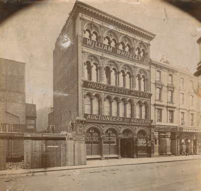 William Whiteley, agenci domów i nieruchomości, licytatorzy i rzeczoznawcy, Westbourne Grove, Londyn autorstwa English Photographer