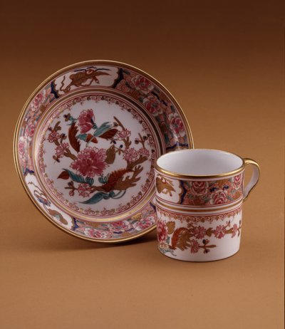 filiżanka i spodek w stylu chińskim, Spode, Staffordshire, ok. 1800 (porcelana) autorstwa English School