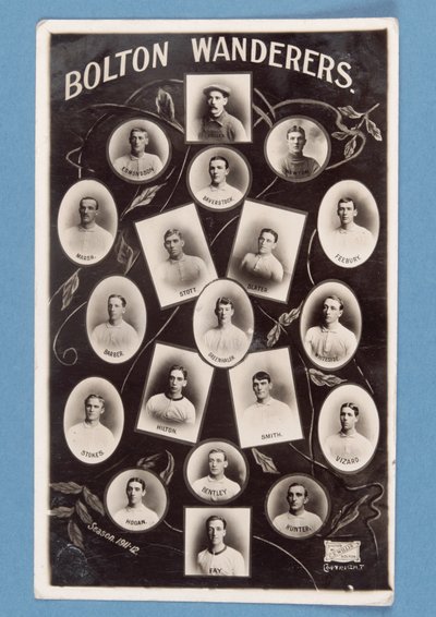 Pocztówka zawodników Bolton Wanderers FC, sezon 1911-12 (bw litho) autorstwa English School