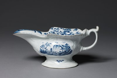Łódka do sosu, prawdopodobnie wykonana przez Fabrykę Porcelany Worcester lub Fabrykę Porcelany w Bristolu, c.1752 autorstwa English School