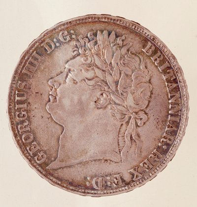 Srebrna korona angielska, panowanie króla Jerzego IV (1820-1830). Śr. 3,7 cm Neapol, muzeum archeologiczne autorstwa English School