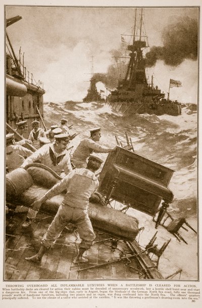 Wyrzucanie za burtę wszystkich łatwopalnych luksusów, gdy pancernik zostaje dopuszczony do działania, 1914-19 autorstwa English School