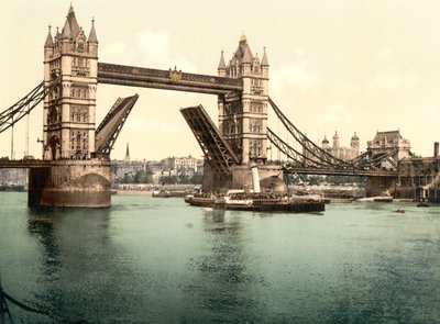 Tower Bridge, Londyn (zdjęcie ręcznie kolorowane) autorstwa English School