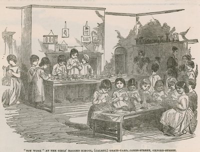 Praca z zabawkami w zniszczonej szkole dla dziewcząt, (Camel) Grays Yard, James Street, Oxford Street autorstwa English School