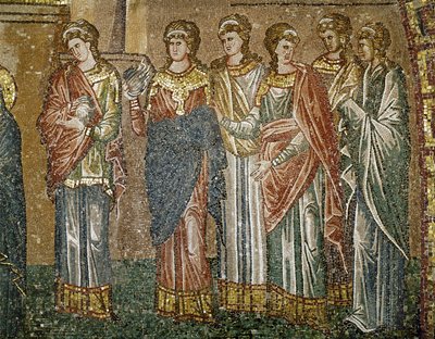 Młode dziewczęta czekające na wełnę do utkania zasłony dla świątyni (mozaika) autorstwa Erich Lessing