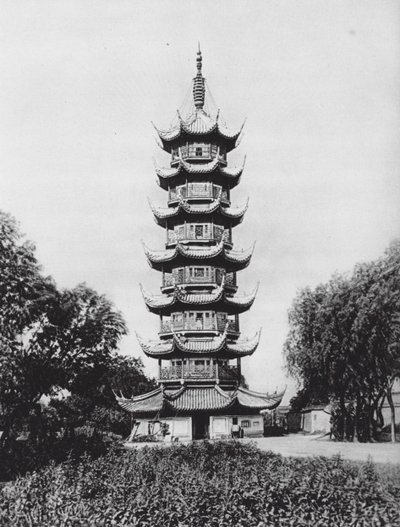 Szanghaj, Lung hua ta, Kiangsu, Pagoda Pięknego Smoka (zdjęcie czarno-białe) autorstwa Ernst Boerschmann