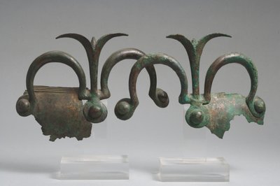 Uchwyty (brąz) autorstwa Etruscan