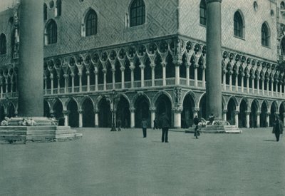 Narożnik Pałacu Dożów na Piazzetta di San Marco, Wenecja, Włochy, 1927 autorstwa Eugen Poppel