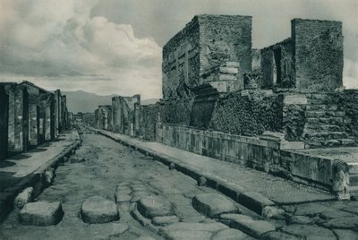 Ulica między ruinami, Pompeje, Włochy, 1927 autorstwa Eugen Poppel