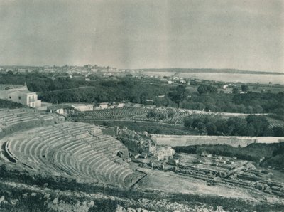 Widok miasta z Teatru Greckiego, Syrakuzy, Sycylia, Włochy, 1927 autorstwa Eugen Poppel