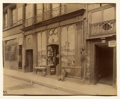Sklep Ludwik XVI, 3 quai Bourbon autorstwa Eugène Atget