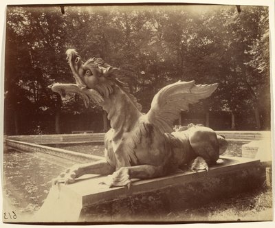Grand Trianon, „Smok” autorstwa Hardy’ego autorstwa Eugène Atget