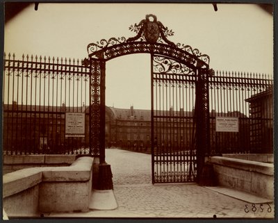 Krata, Invalides (krata ozdobna, Hôtel des Invalides, Paryż) autorstwa Eugène Atget