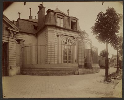 Hospicjum Debrousse, dawny park Philippe’a Egalité – ul. de Bagnolet 148 (Charonne) autorstwa Eugène Atget