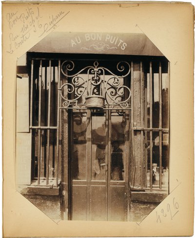 Strona z albumu "Dokumenty do historii starego Paryża", ok. 1910 autorstwa Eugène Atget