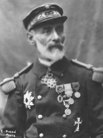 Admirał Courrejolles, ok. 1893 r. autorstwa Eugene Pirou