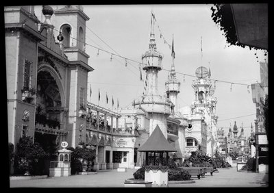 Luna Park, 1909 (azotan ujemny) autorstwa Eugene Wemlinger