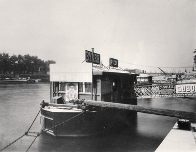 Łódź na Sekwanie autorstwa Eugène Atget