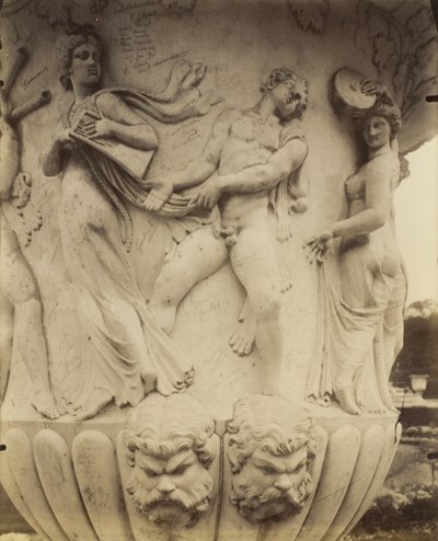 Fragment wazy w Wersalu, 1906 autorstwa Eugène Atget