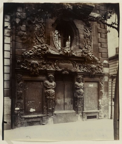 Hôtel de Fieubet lub Hôtel de la Valette (obecny prywatny zakład Massillon), 2 bis quai des Celestins, 4. dzielnica, Paryż (druk albumowy) autorstwa Eugène Atget