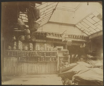 Hôtellerie du Heaume, 5 Rue Pirouette (1°) autorstwa Eugène Atget