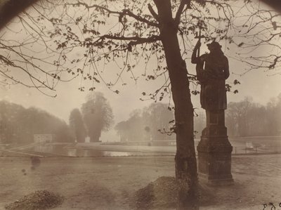 Saint-Cloud autorstwa Eugène Atget