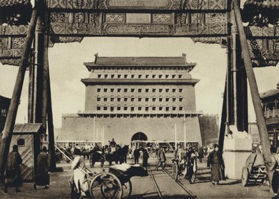 Chiny, Pekin, brama miejska (zdjęcie czarno-białe) autorstwa European Photographer