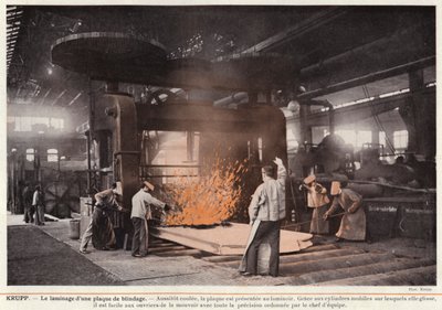 Krupp, Toczenie płyty pancernej (zdjęcie czarno-białe) autorstwa European Photographer