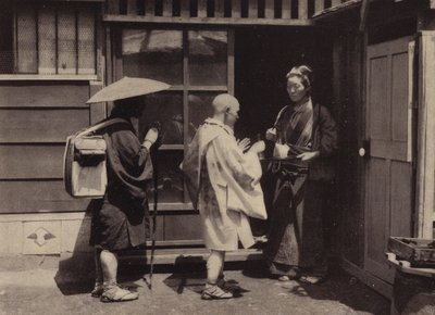 Kioto, pielgrzymi (zdjęcie czarno-białe) autorstwa European Photographer