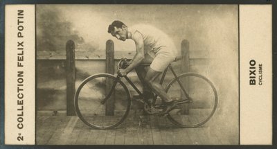 Luigi Bixio, jazda na rowerze autorstwa European Photographer