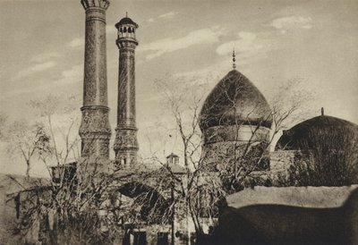 Persja, Teheran, grobowiec Abdoll Asima (zdjęcie czarno-białe) autorstwa European Photographer