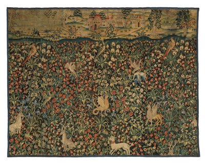 Fragment gobelinu Mille fleurs przedstawiający zwierzęta, ptaki i krajobraz, ok. 1500 r. (wełna) autorstwa European School