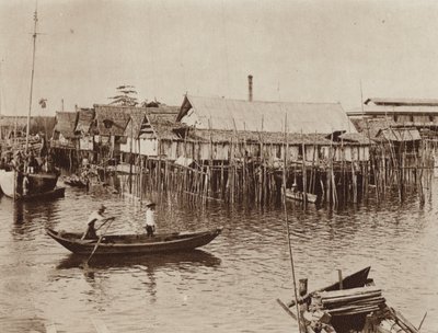 Domy rybaków na stosach nad wodą, Singapur (zdjęcie czarno-białe) autorstwa Ewing Galloway