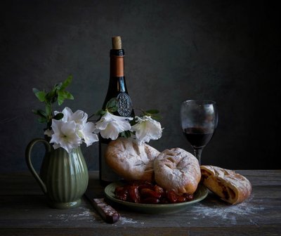 Rustykalne wino i chleb autorstwa Fangping Zhou