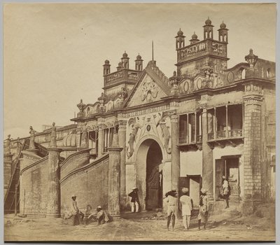 Brama prowadząca do Kaiserbagh autorstwa Felice A. Beato