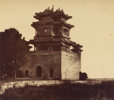Letni Pałac Cesarski przed Płonącym Yuan Ming Yuan, 18 października 1860 r autorstwa Felice Beato