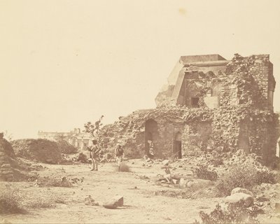 Obserwatorium i bateria z domem Hindoo Rao w oddali autorstwa Felice Beato