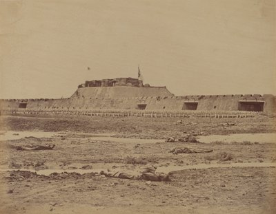Tył fortu północnego po jego zdobyciu, ukazujący odwrót armii chińskiej, 21 sierpnia 1860 r autorstwa Felice Beato