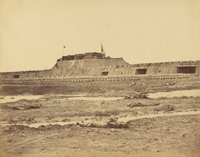 Tył Fortu Północnego ukazujący odwrót chińskiej armii, 21 sierpnia 1860 r. autorstwa Felice Beato