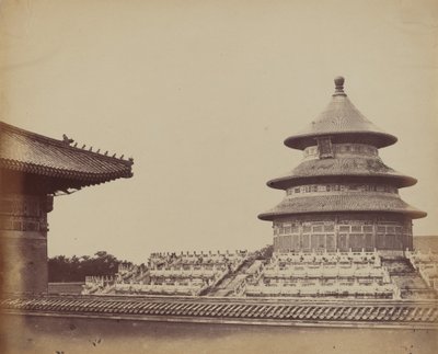Świątynia Nieba z miejsca, gdzie palą się księża, w chińskim mieście Pekin, październik 1860 r. autorstwa Felice Beato