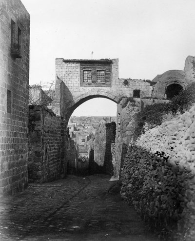 Łuk Ecce Homo w poprzek Via Dolorosa w Jerozolimie, 1857 autorstwa Felice Beato