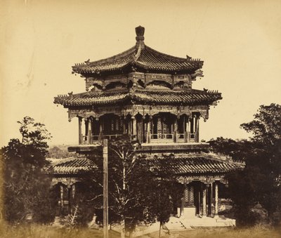 [Wielki Pałac Cesarski (Yuan Ming Yuan) przed spaleniem, Pekin, 18 października 1860 r.]. autorstwa Felice Beato