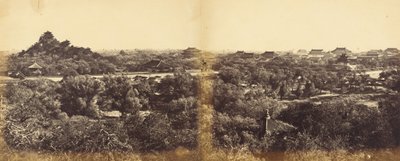 Widok cesarskiego pałacu zimowego, Pekin, przedstawiający sztuczne wzgórze, 29 października 1860, 1860. autorstwa Felice Beato