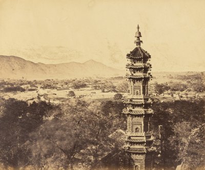 Widok na Pałac Letni. Pagoda Yuan Ming Yuan. Przed spaleniem, Pekin, 18 października 1860 autorstwa Felice Beato