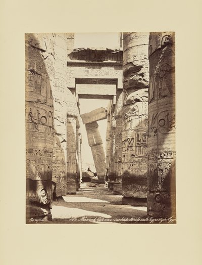 Karnak. Pochylona kolumna w sali hypostylowej, Egipt autorstwa Félix Bonfils