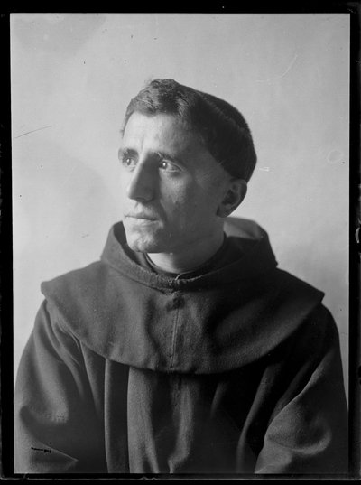 Zdjęcie franciszkanina w Asyżu autorstwa Ferdinand Schmutzer