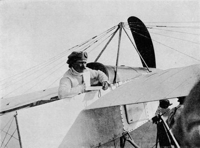 Wyścig lotniczy Circuit of Britain: Jules Vedrines w Shoreham Control, Sussex, 1911 1933. autorstwa Flight Photo