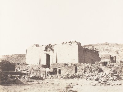 Kalabcheh Talmis, Ruiny świątyni - Fasada i ściana ogrodzenia, 1851-52, wydrukowane w latach 1853-54. autorstwa Félix Teynard